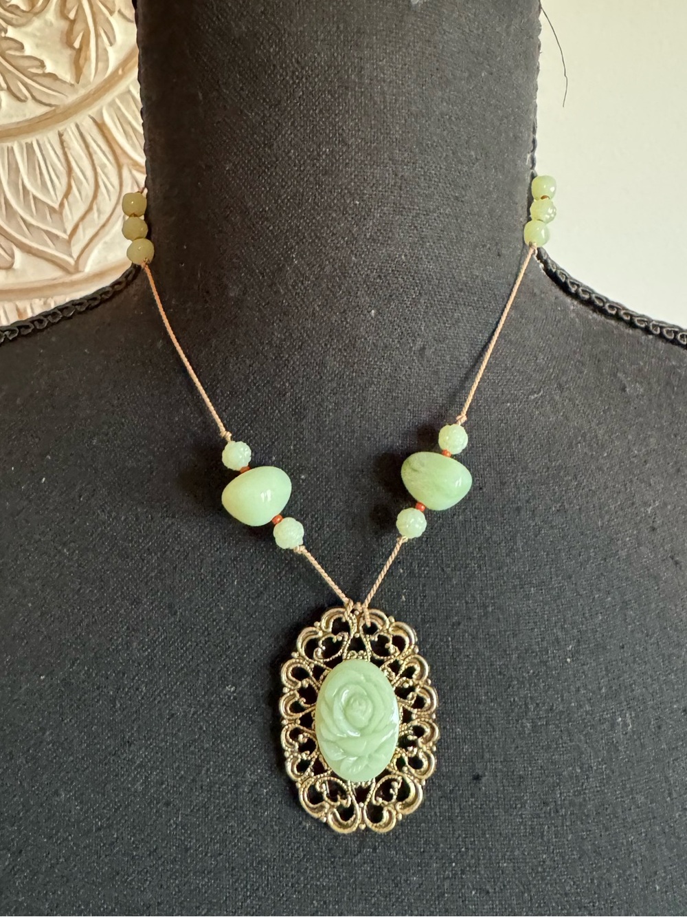 Green Rose Cameo Pendant Necklace